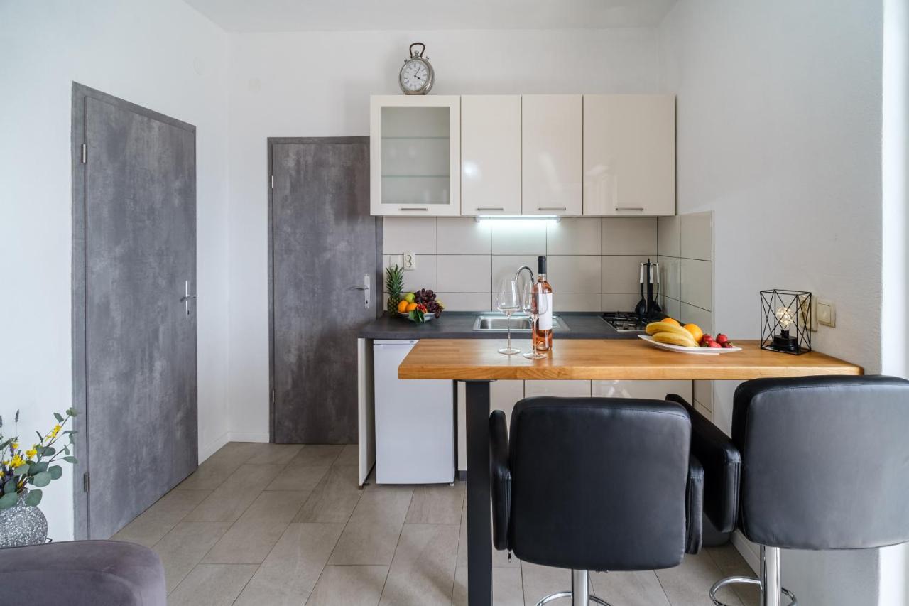 Rooms Plaza Divuje Мурвица Экстерьер фото